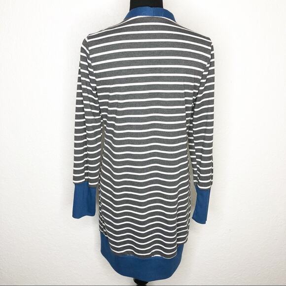 Hipster Row gray white striped blue trim snap front long cardigan size Medium - Picture 13 of 13